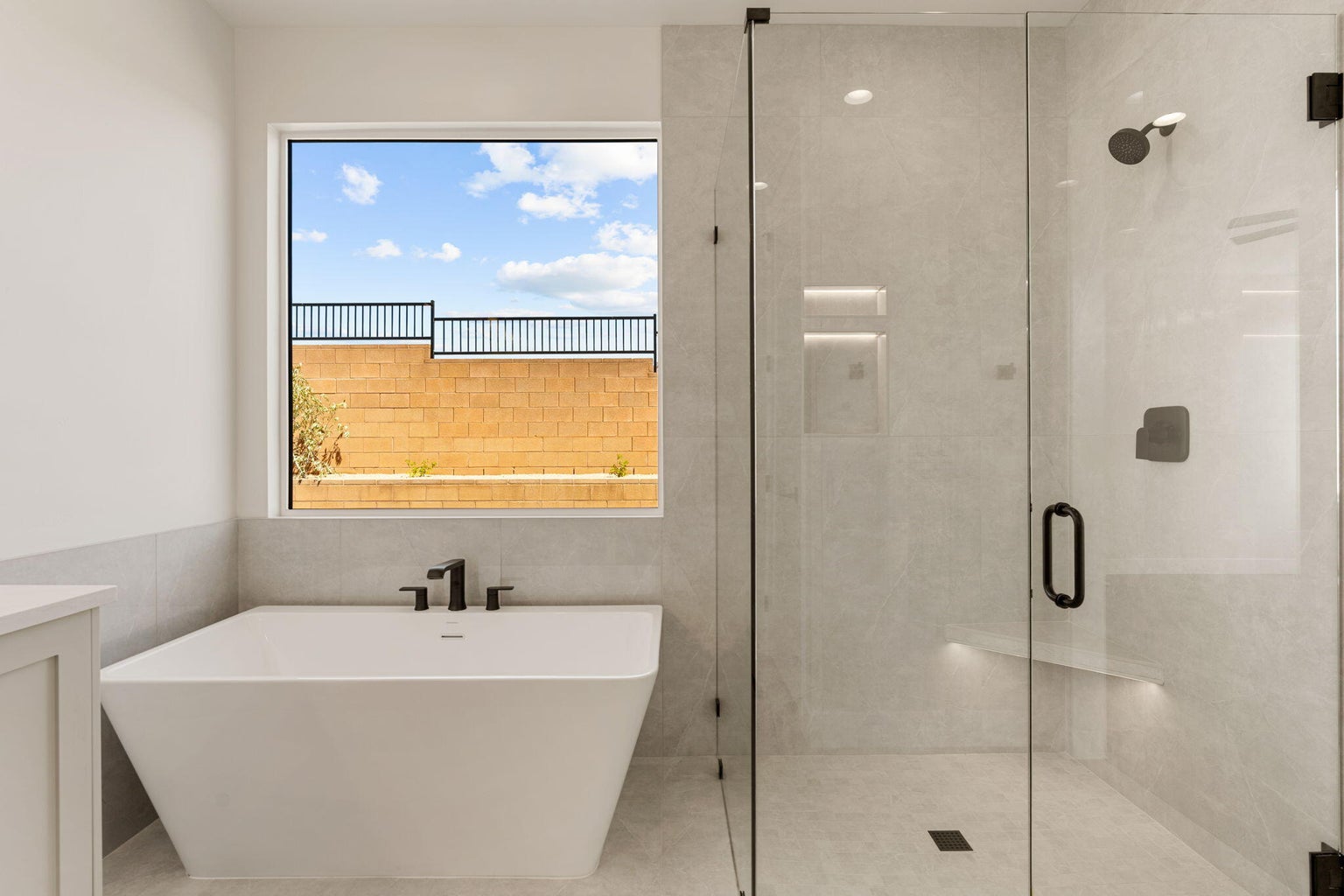 Primary bath